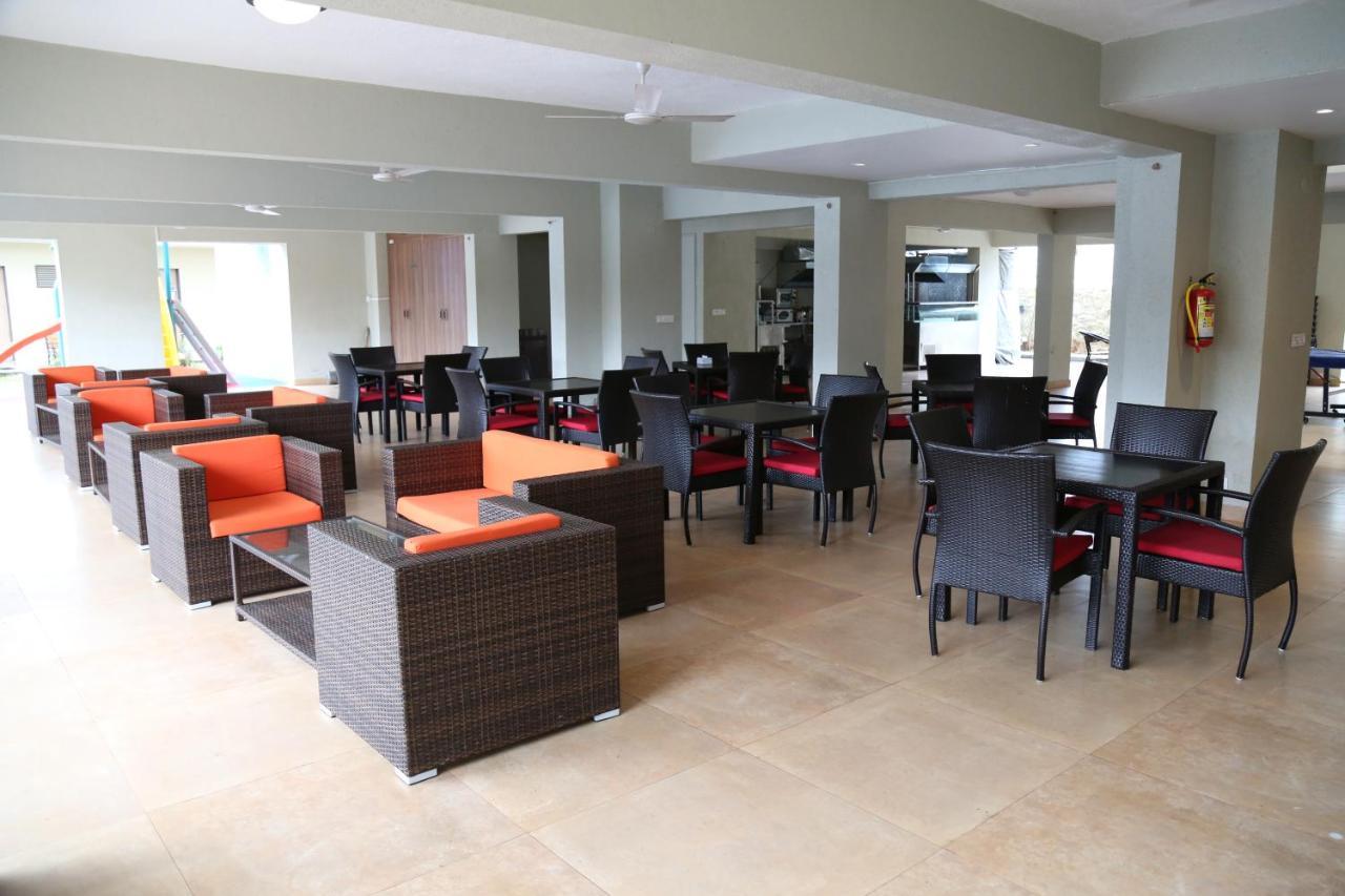 Vits Lonavala Hotel Bagian luar foto